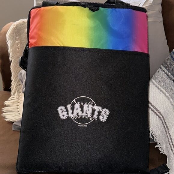 NEW Giants baseball ⚾️stadium blanket- picnic blanket with carrying storage bag - Picture 7 of 8